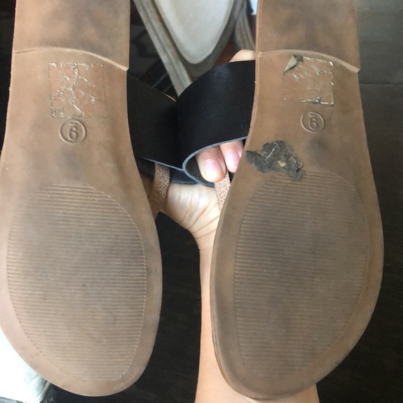 Slip on flip flops - Picture 3 of 4